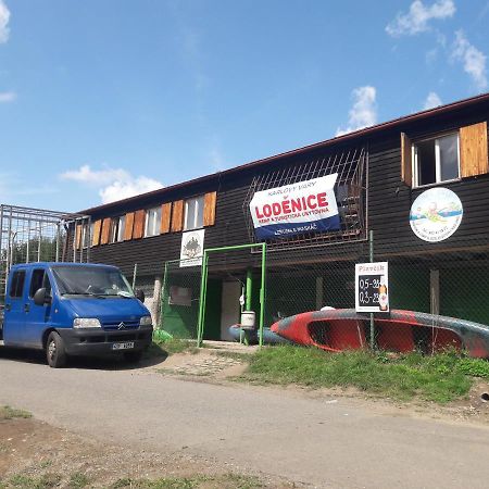 Klub Vodaku Karlsbad Exteriör bild